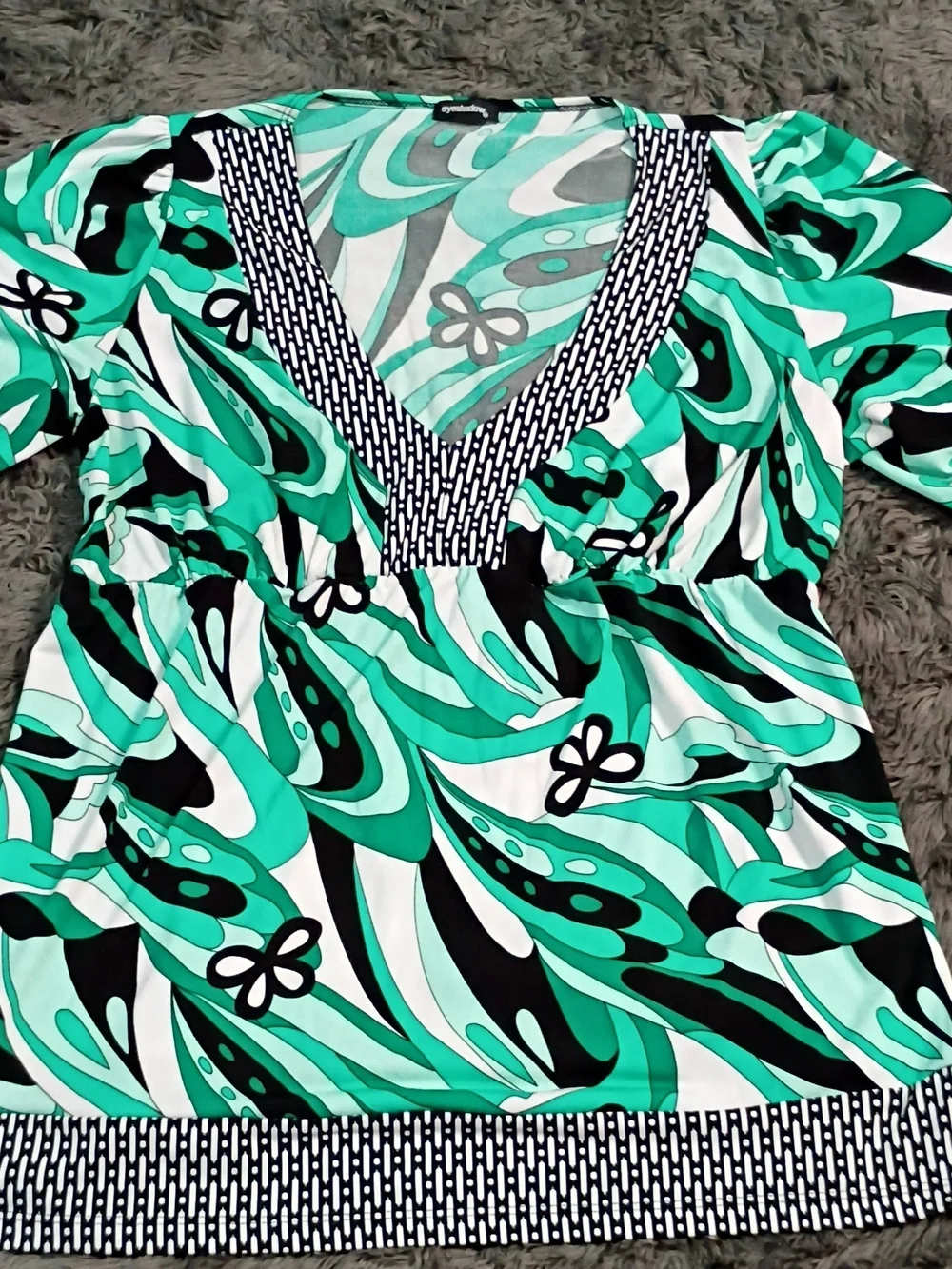 Eyeshadow Teal & Black Abstract V-Neck Tunic